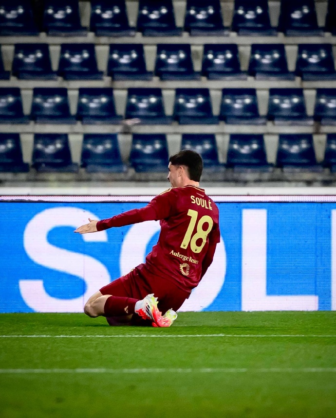 罗马主力球员集体进步,士气高昂 罗马主力球员集体进步,士气高昂