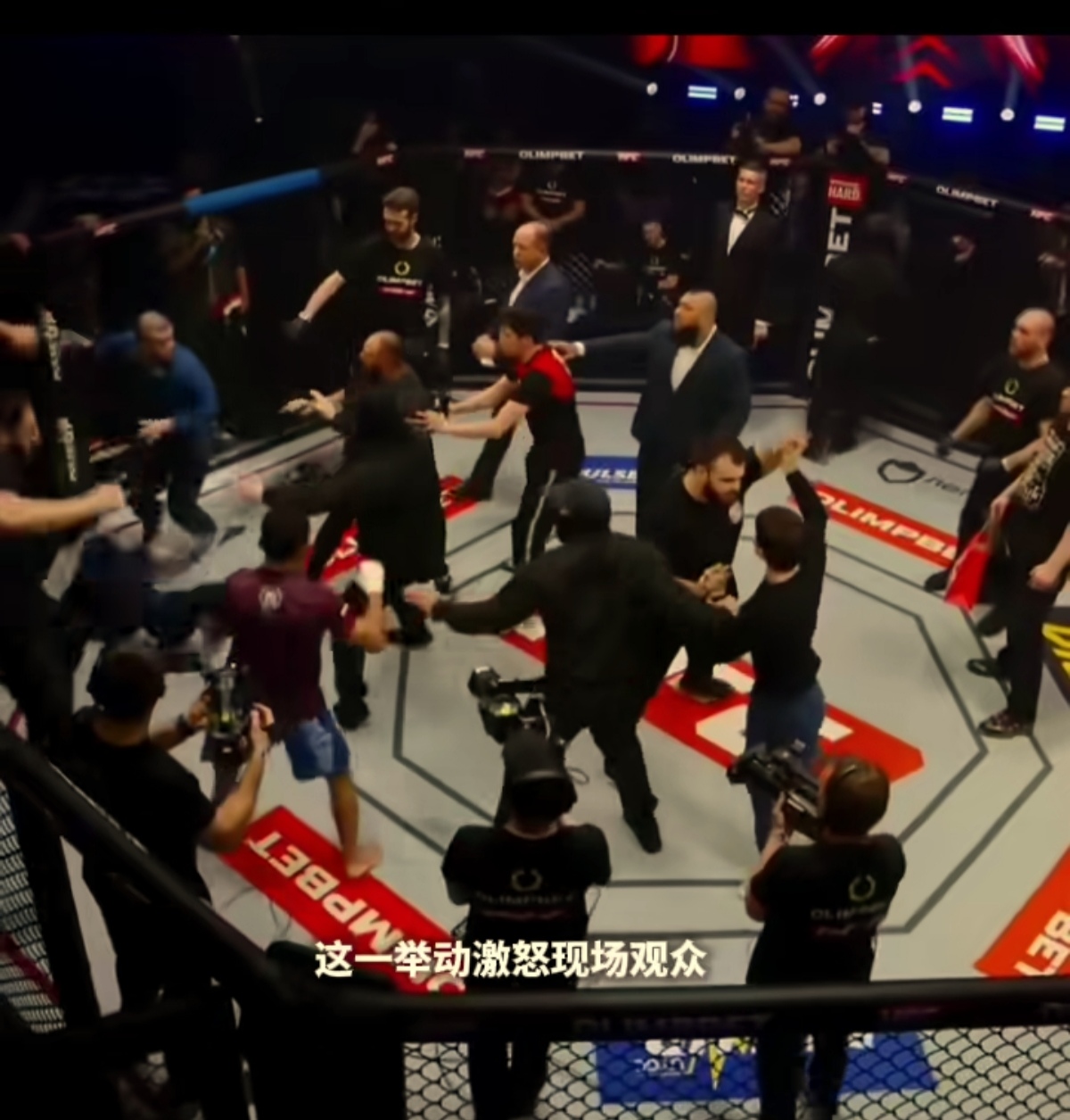 美国击败俄罗斯,拳击比赛胜出 美国击败俄罗斯,拳击比赛胜出