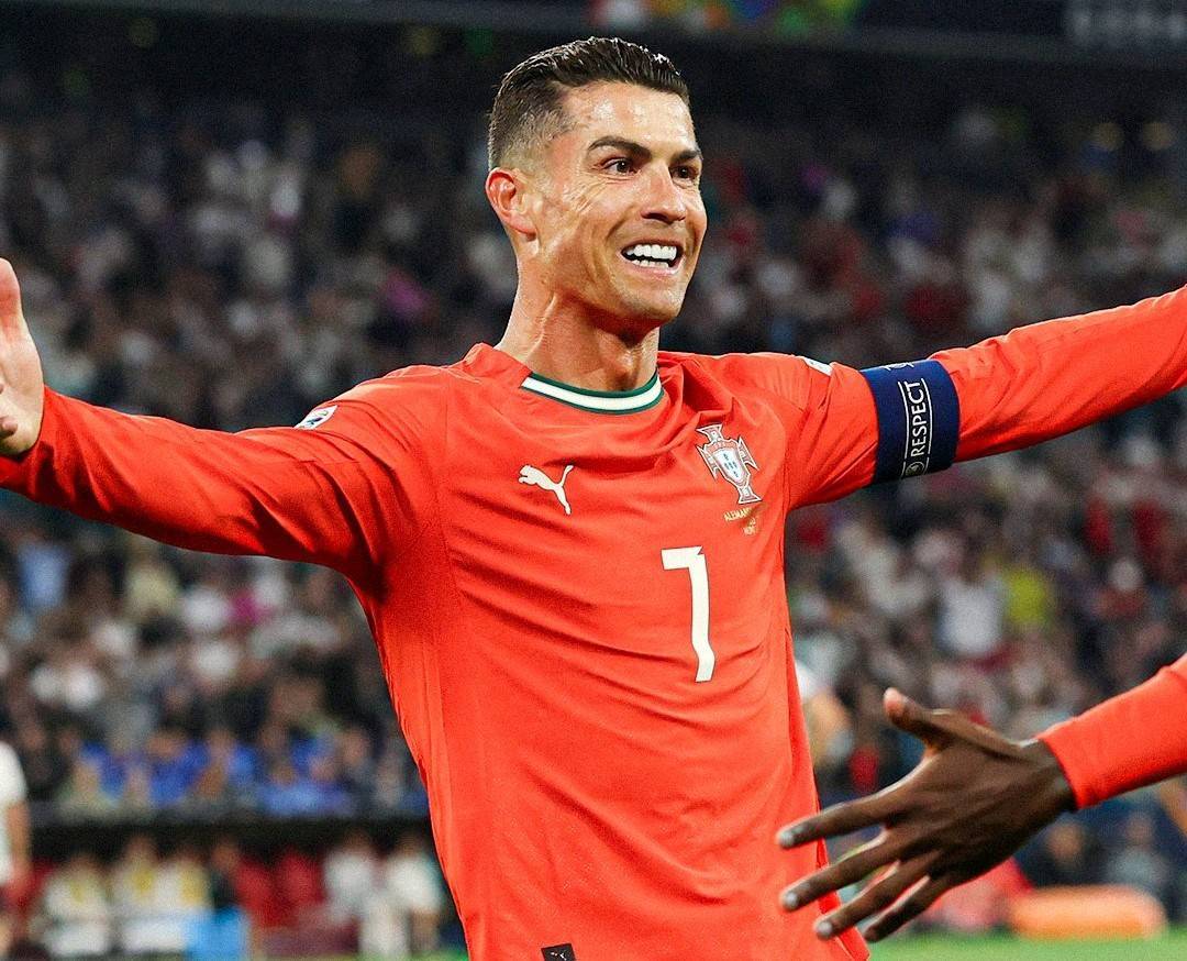 葡萄牙2-1逆转马其顿，占据小组头名