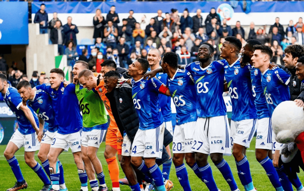 法甲聚焦：热门球队备战新赛季，我们拭目以待