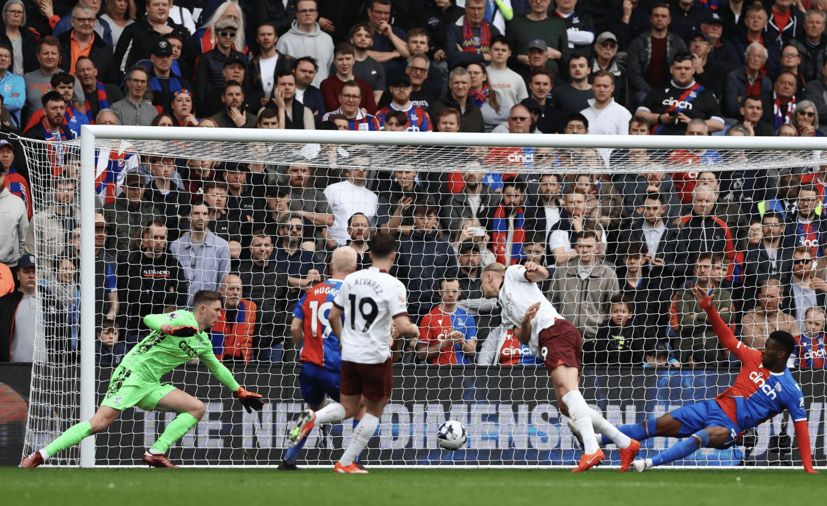 爱体育-国际米兰在欧国联比赛中主场击败皇家马德里