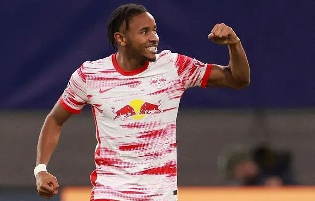 莱比锡红牛客场告捷,稳坐积分榜第二 莱比锡红牛客场告捷,稳坐积分榜第二