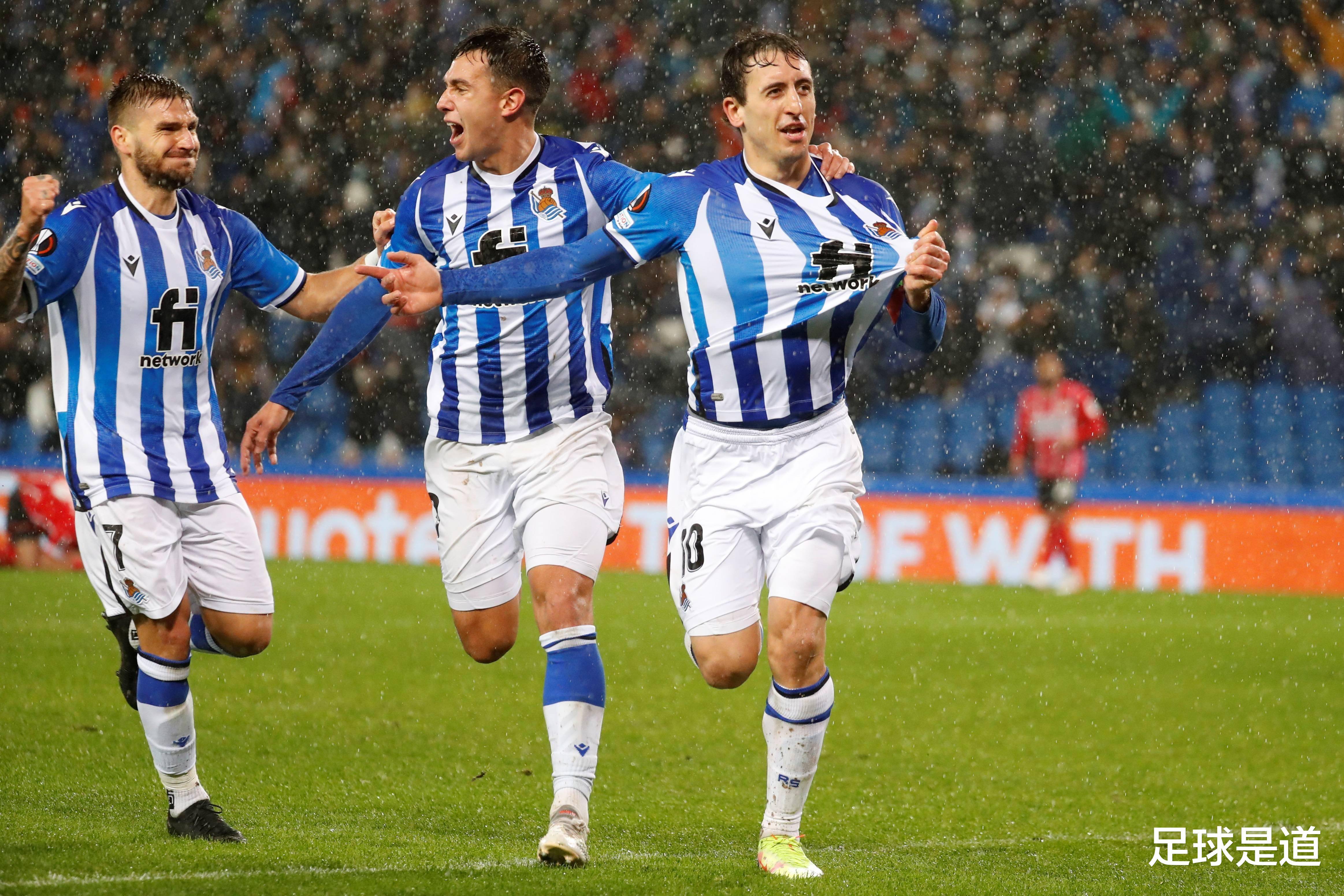 爱体育官网-巴塞罗那主场取胜皇家社会,继续追逐榜首