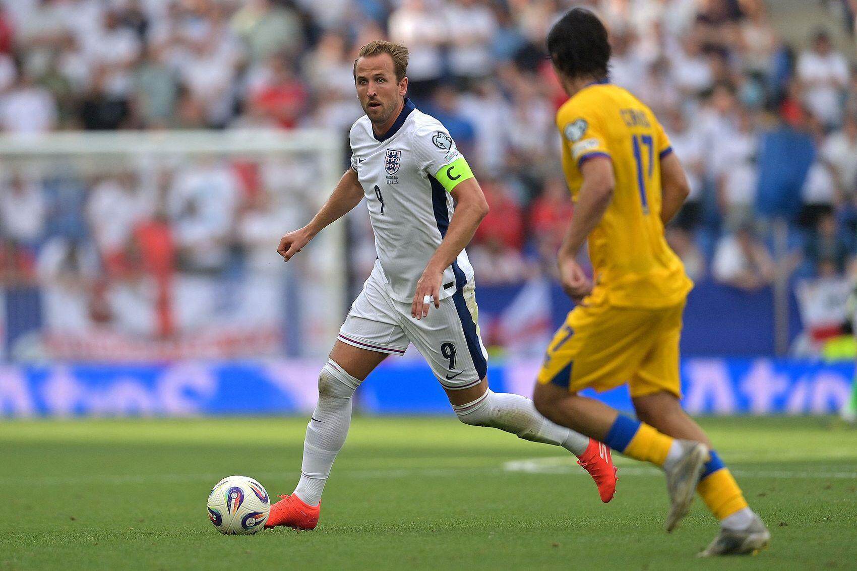 英格兰大凯希腊完胜,欧预赛风云变幻不已 英格兰大凯希腊完胜,欧预赛风云变幻不已