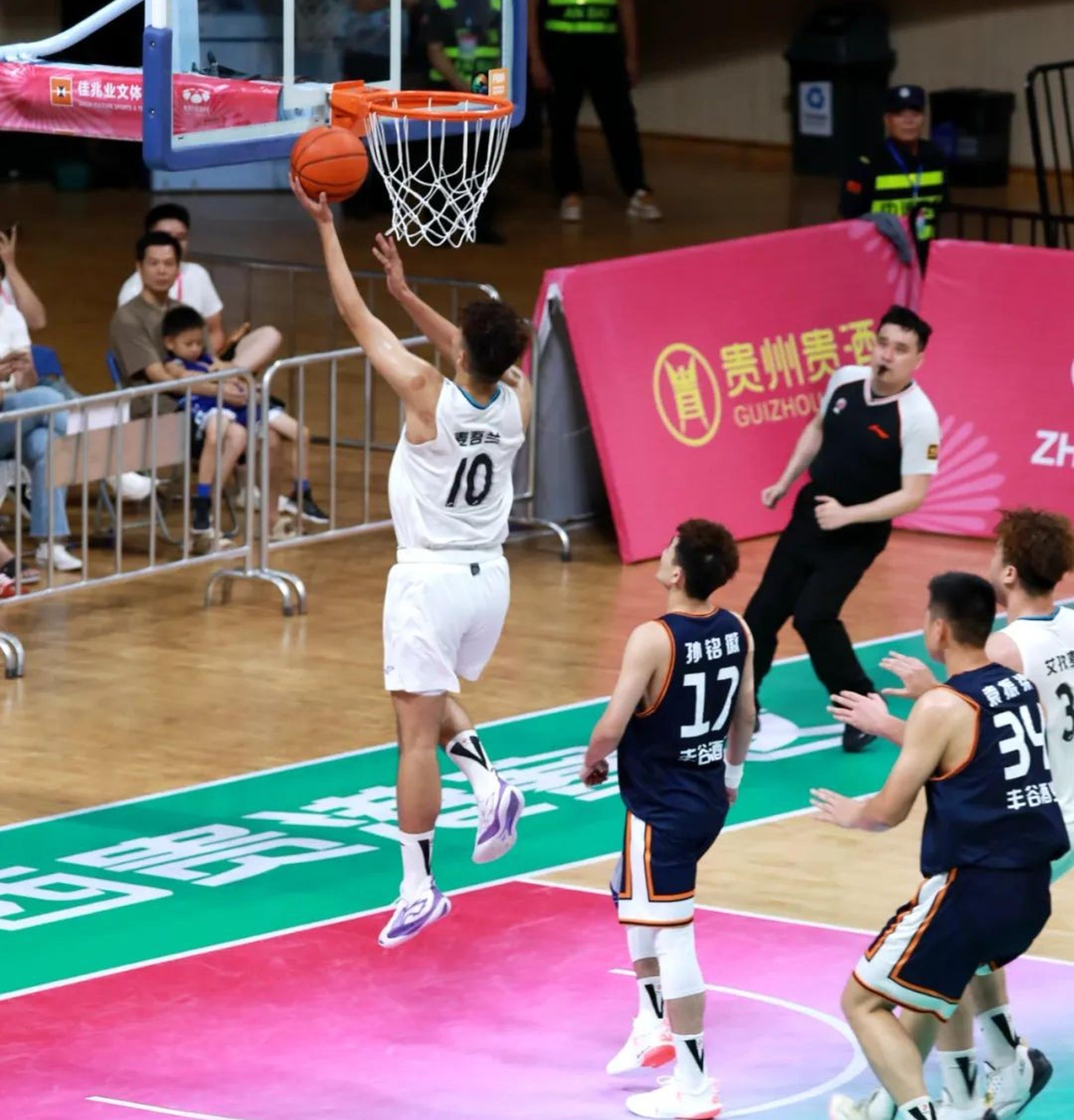 爱体育官方网站-四川男篮实力碾压对手击败对手