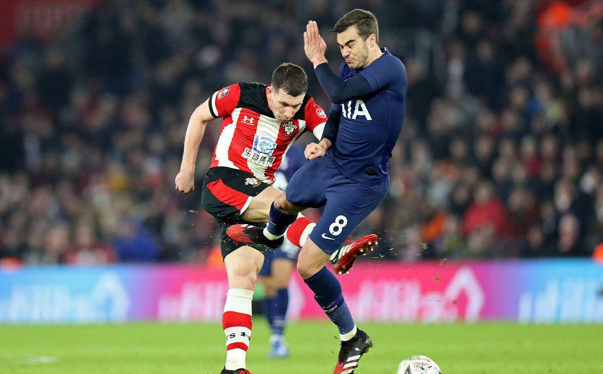 爱体育-沃尔夫斯堡输给对手,遭遇连败