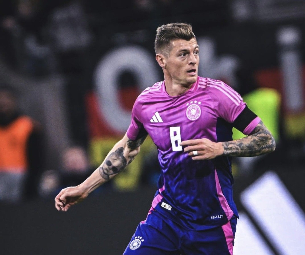 爱体育官方网站-全球豪强大战:国际足球赛事精彩连连