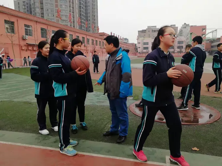 爱体育-比赛日程:球队精神百倍,赢得信心满满