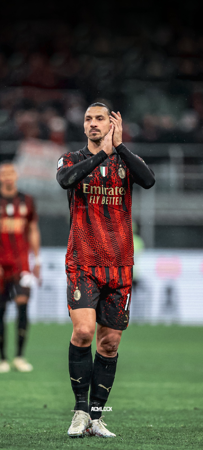 AC米兰迎来连胜,伊布拉希莫维奇再创神话 AC米兰迎来连胜,伊布拉希莫维奇再创神话