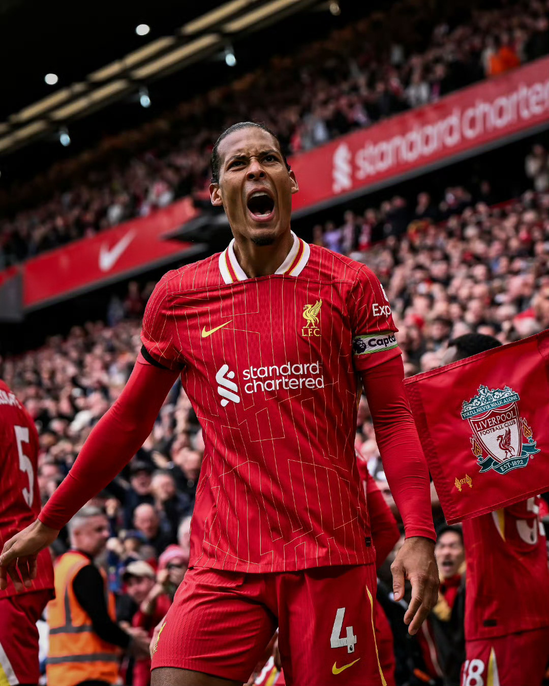 利物浦客场大胜斯旺西,继续领跑英超 利物浦客场大胜斯旺西,继续领跑英超