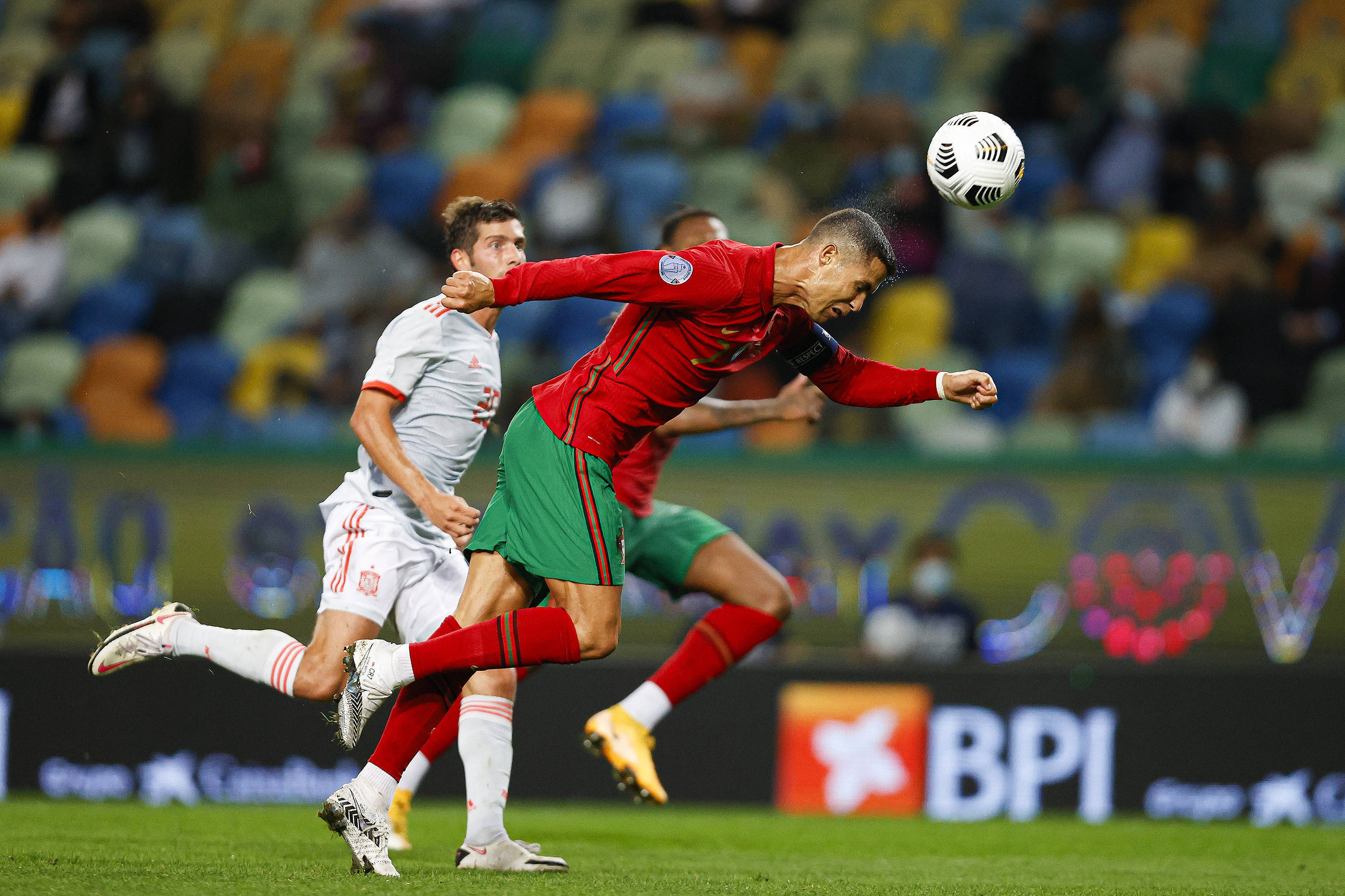 葡萄牙队预选赛结束,战绩鹤立鸡群 葡萄牙队预选赛结束,战绩鹤立鸡群