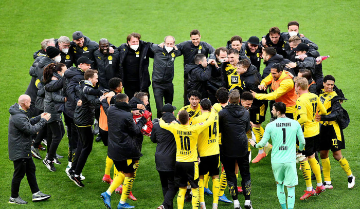 美因茨客场不敌多特蒙德,保级压力加大 美因茨客场不敌多特蒙德,保级压力加大