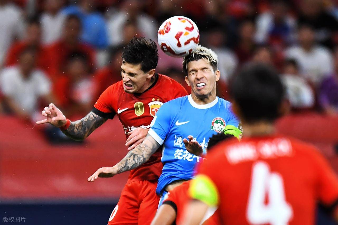 多支球队同台竞技，谁能笑到最后？