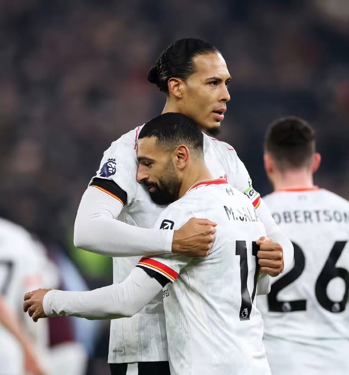 利物浦主场2比2逼平阿斯顿维拉,磋商不成 利物浦主场2比2逼平阿斯顿维拉,磋商不成