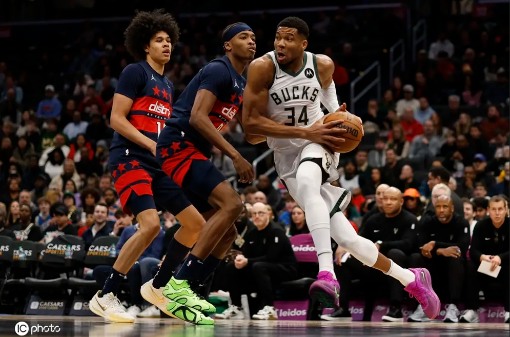 雄鹿队客场惊险战胜凯尔特人队 雄鹿队客场惊险战胜凯尔特人队