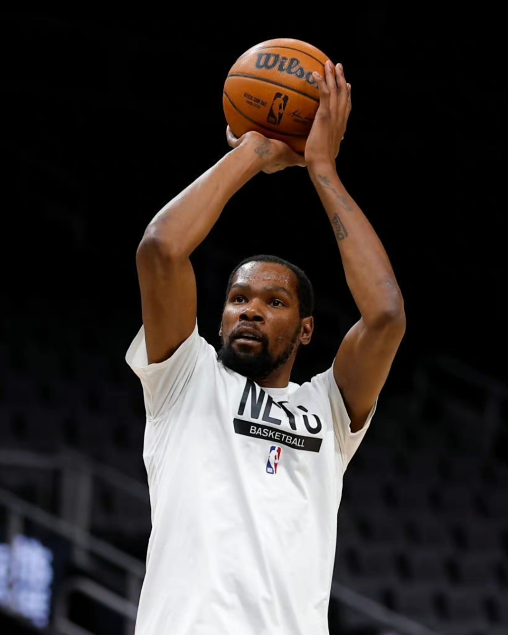 爱体育官网-老鹰客场战胜篮网，豪取联赛第一